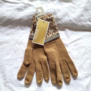 Michael Kors Knit Gloves MK Signature Logo One Size NWT